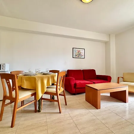 Alta Beachside Apartment *